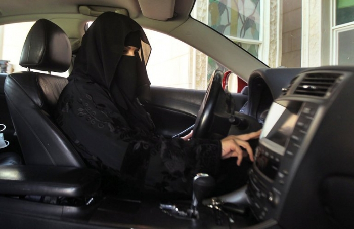 Saudi Arabia agrees to let women drive