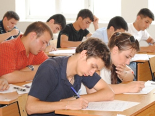 İmtahanda 7 nəfər 700 bal yığdı İmtahanda 7 nəfər 700 bal yığdı