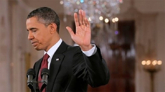 Barak Obama Ağ Evi tərk edib - Video