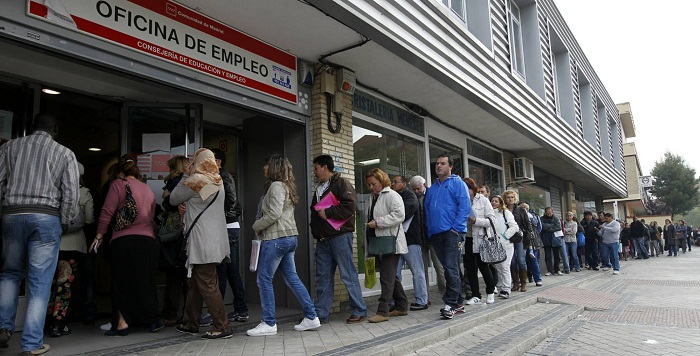 Bruselas alerta a España del alza de la desigualdad y la exclusión social