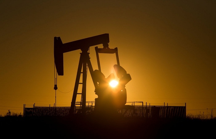 Azerbaijan gets 7.3% decline in oil production