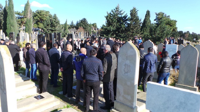 Another oilman killed in Azerbaijan offshore platform fire buried