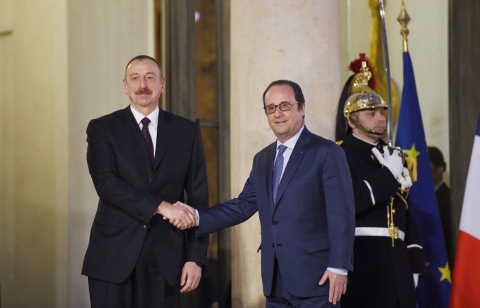 Paris: entretien du président Ilham Aliyev avec François Hollande - PHOTOS