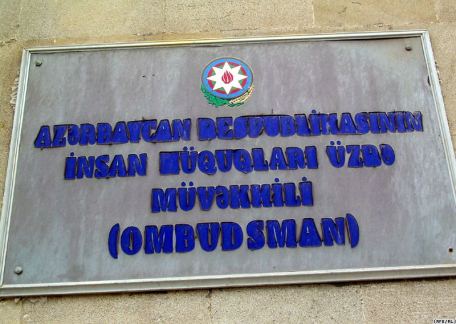 Ombudsman polis bölmələrini yoxladı