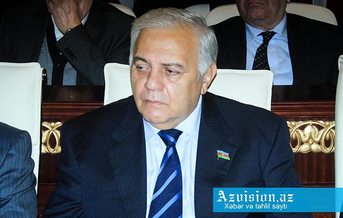 ونوقشت العلاقات بين أذربيجان وتركمانستان