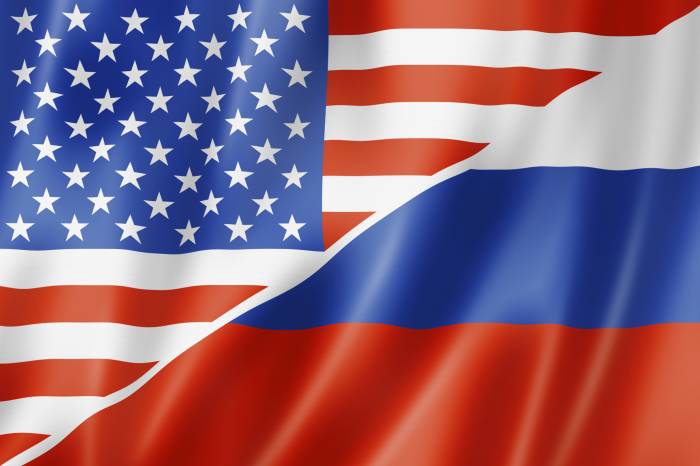 Sanctions américaines: Moscou va réduire la présence diplomatique des USA en Russie