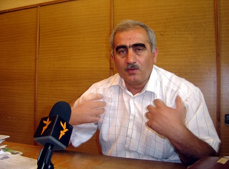 Deputat İsmət Abbasovun işindən narazı qaldı