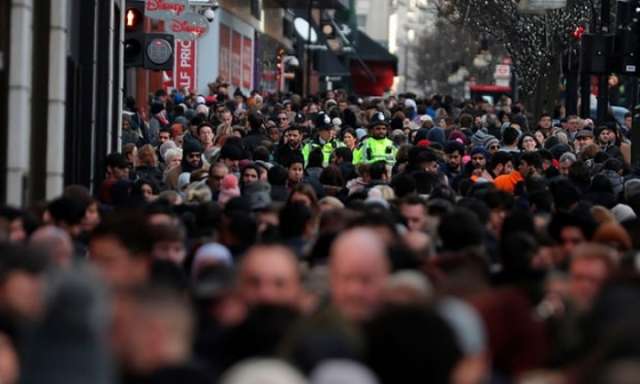 Panic on Oxford Street as armed police respond to reports of gunshots