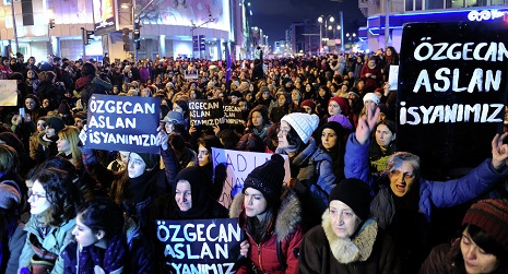 Turkish Ladies Rally to Re-Instate Death Penalty