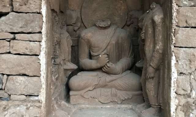 Pakistan unveils remains of 1,700-year-old sleeping Buddha