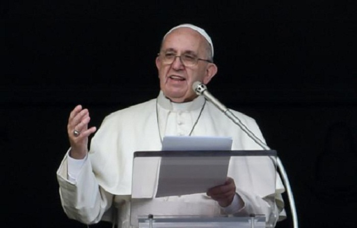 Migrants: le pape appelle l`Europe à rester accueillante