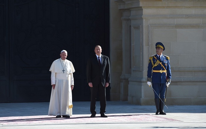  El presidente ha enfatizado :´´ La visita de papá a Azerbaiyán es una visita histórica´´