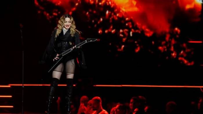 Un juez paraliza la subasta de recuerdos íntimos de Madonna