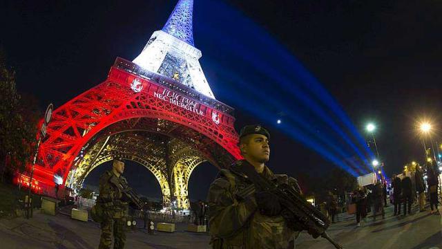 La tour Eiffel évacuée "par erreur"