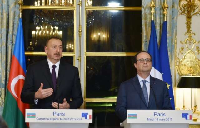 Déclaration conjointe à la presse des présidents azerbaïdjanais et français - PHOTOS, VIDEO