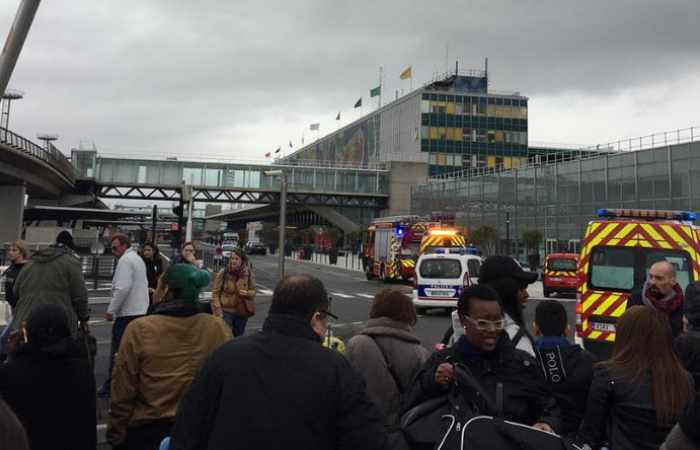Französische Militärs erschießen Angreifer am Flughafen Paris-Orly