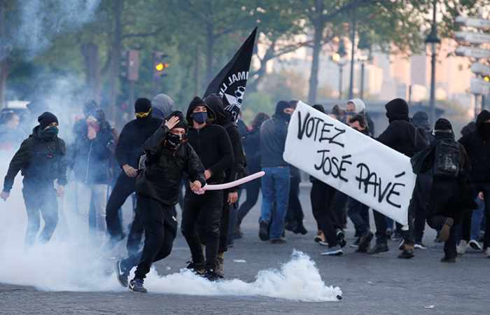 Riot police clash with protesters, deploy tear gas at post-vote demo in central Paris - VIDEO