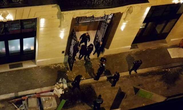 Jewels worth €4.5m seized in armed heist at Paris's Ritz hotel