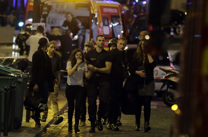 Paris counter-terrorism operation `false alert` after reports of shooting
