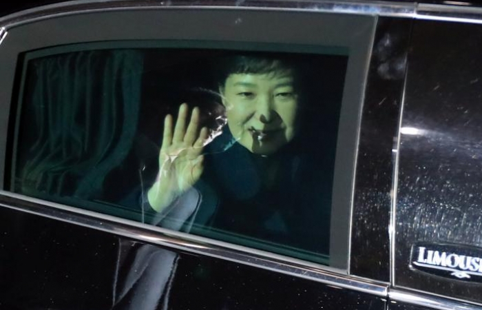 South Korea's Park criticized over defiance, faces calls for investigation