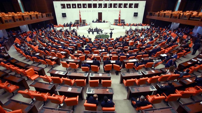 Parlamento de Turquía ratifica acuerdo para normalizar lazos con Israel.