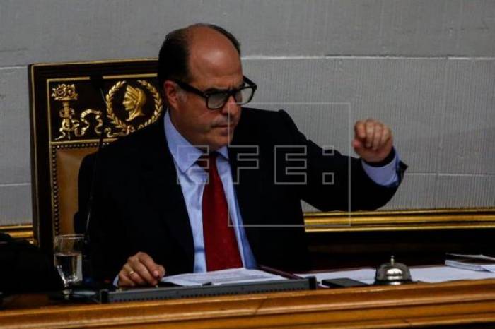 El parlamento venezolano inicia un proceso para designar nuevos magistrados