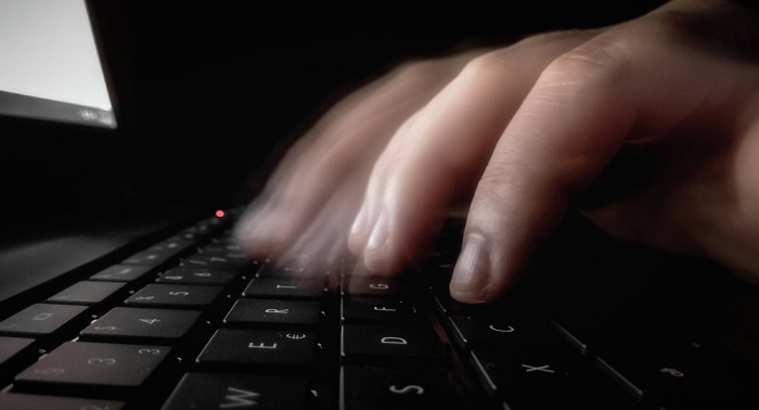 Hacker filtra más documentos controvertidos del Partido Demócrata de EEUU 