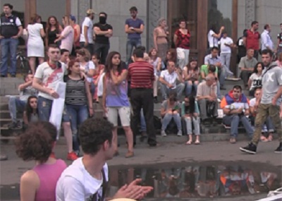 Yerevan Protest Participants Detained, Pursued by Armenian Police