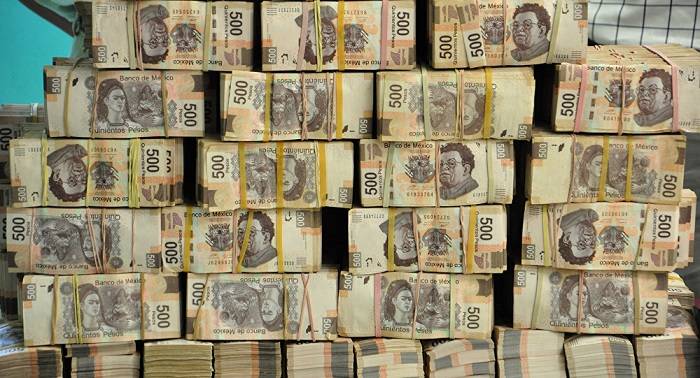 Activistas mexicanos investigan si Slim evadió impuestos al invertir en paraísos fiscales