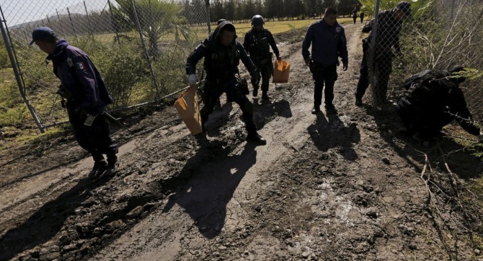 Policía de México masacró a 22 hombres en Michoacán, supone pesquisa federal