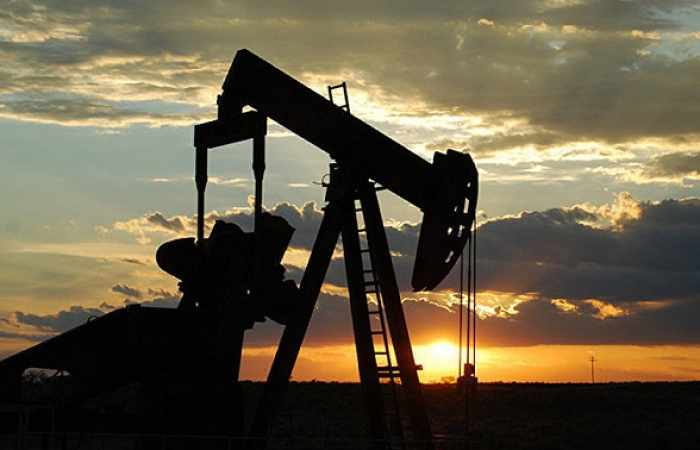 Les cours du pétrole continuent de hausser