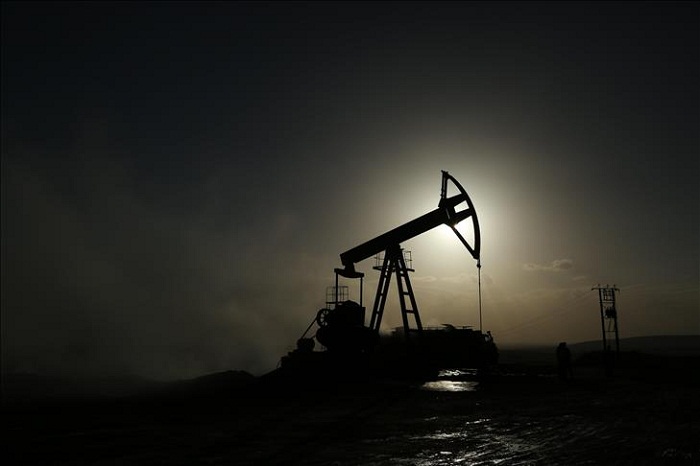 Les cours du pétrole chutent
