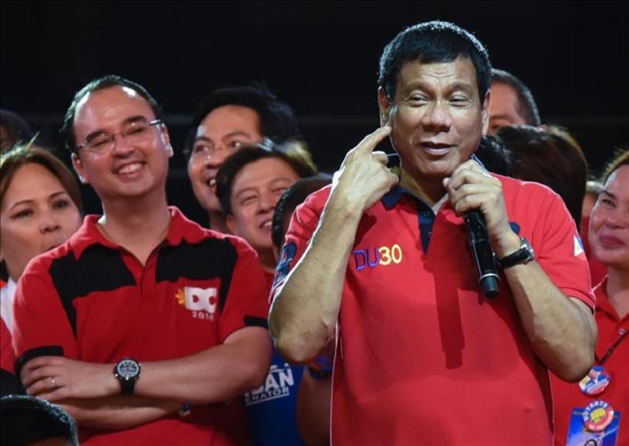 Philippines: La police dévoile un plan d’assassinat du président