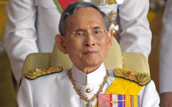 Le roi de Thaïlande est mort