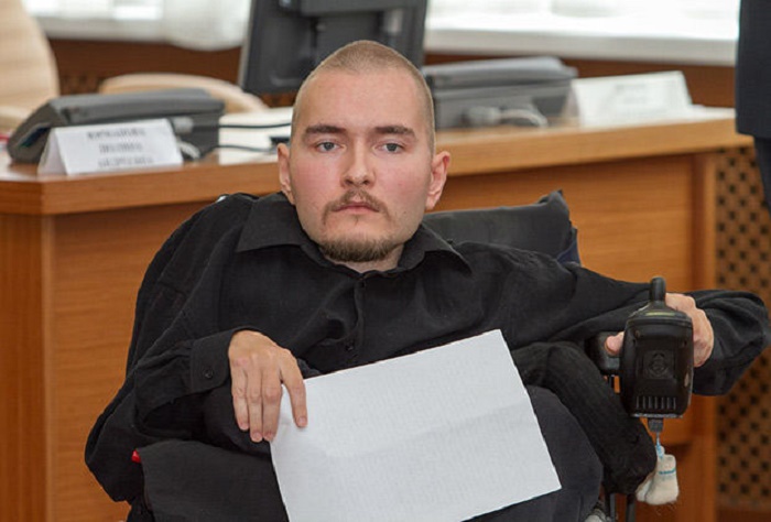 Doctor unveils plans for first human head transplant
