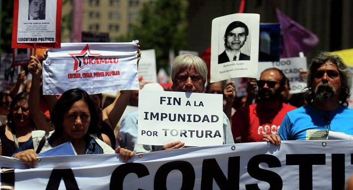 Justicia chilena condena a 35 exagentes de la dictadura de Pinochet por secuestro