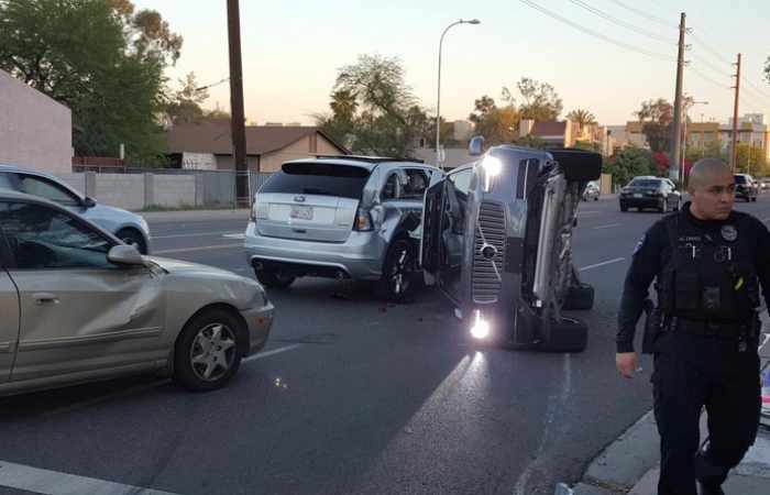 Uber testet nach PKW-Zusammenstoß in Arizona vorübergehend keine autonomen Autos mehr