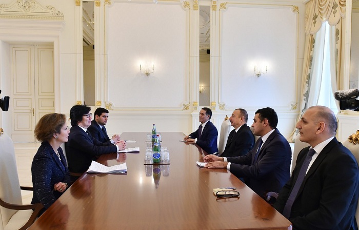 Ilham Aliyev recibe al Secretario Estatal  de Francia