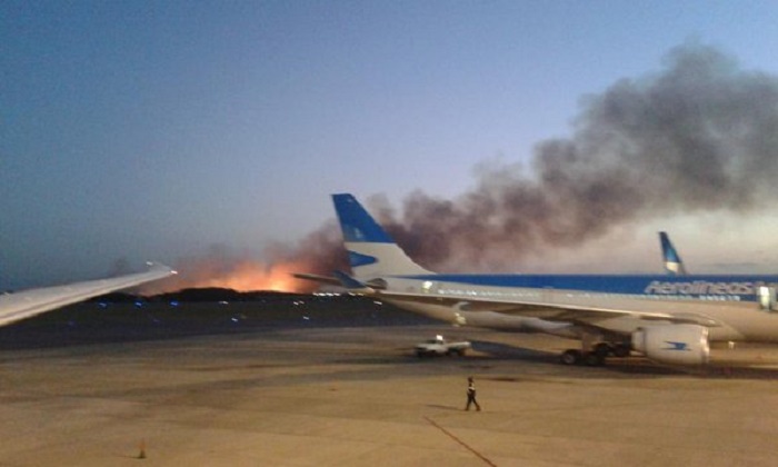 Massive fire breaks out near Buenos Aires airport