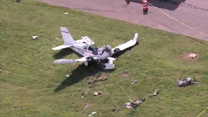 Plane crashes at Austrian air show, fatally injuring pilot 