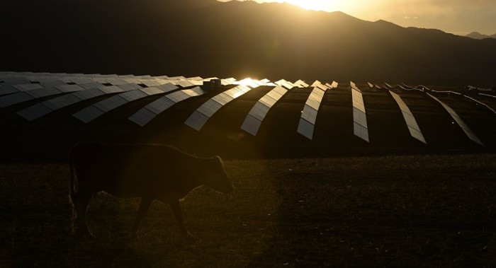 Rusia pone a prueba sus tecnologías solares propias con una nueva planta 