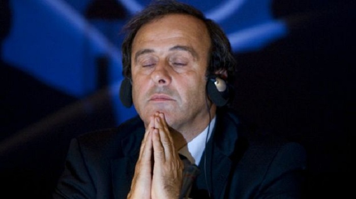 FIFA: la candidature de Platini "gelée"