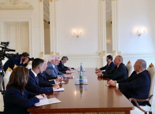 President Ilham Aliyev receives Polish Foreign Minister