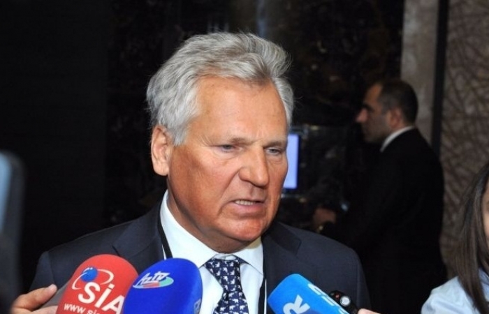 Azerbaijan turned into a host of int’l events - ex-Polish president
