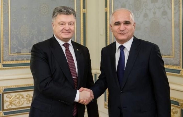 Poroshenko expresses his support to Azerbaijan’s territorial integrity