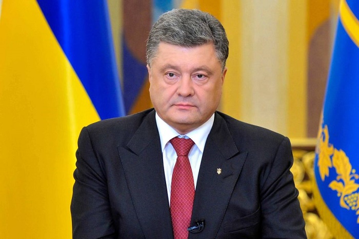 Ukraine`s Poroshenko says sanctions against Russia must remain
