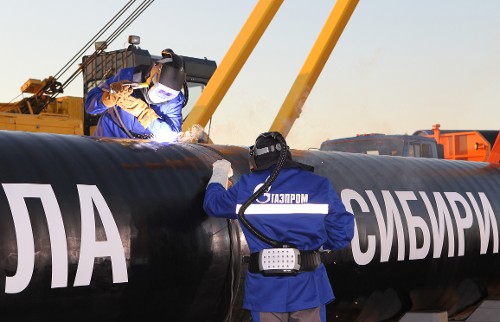 Gazprom coupe la puissance des dépenses du champ gazier de Sibérie pour 2016