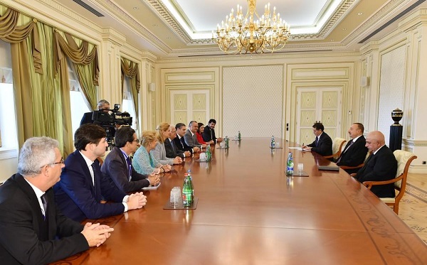 İlham Aliyev ha recibido a la delegación  del Partido Popular Europeo