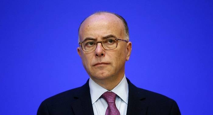 El primer ministro francés dimite para dar paso al nuevo Gobierno