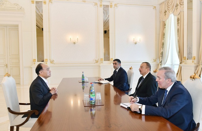 Ilham Aliyev  ha recibido a la delegación francesa